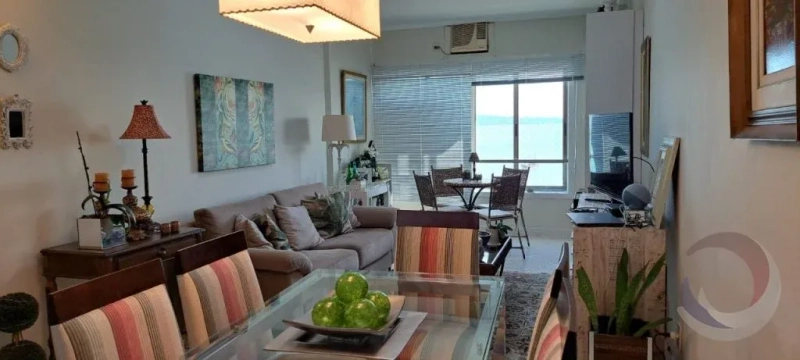 Apartamento na Beira Mar com 2 dormitórios 1 suíte e 1 vaga: 1ª foto da galeria de imagens do imóvel