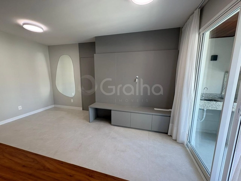 Apartamento com 2 dormitórios, sendo 1 suíte, na Agronômica: 3ª foto da galeria de imagens do imóvel