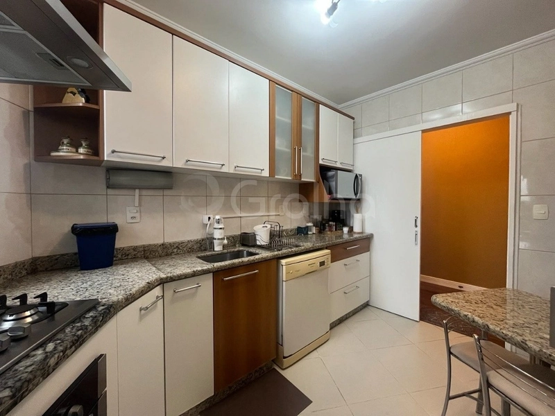 Apartamento com 3 dormitórios, sendo 1 suíte, no bairro Agronômica: 6ª foto da galeria de imagens do imóvel