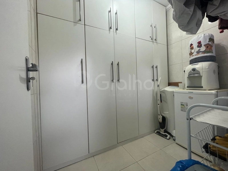 Apartamento com 3 dormitórios, sendo 1 suíte, no bairro Agronômica: 7ª foto da galeria de imagens do imóvel