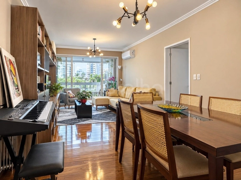 Apartamento com 3 dormitórios, sendo 1 suíte, no bairro Agronômica
