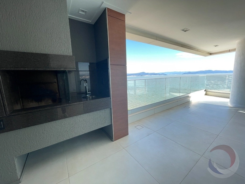 Apartamento Beira Mar com 3 suítes e 5 vagas: 7ª foto da galeria de imagens do imóvel