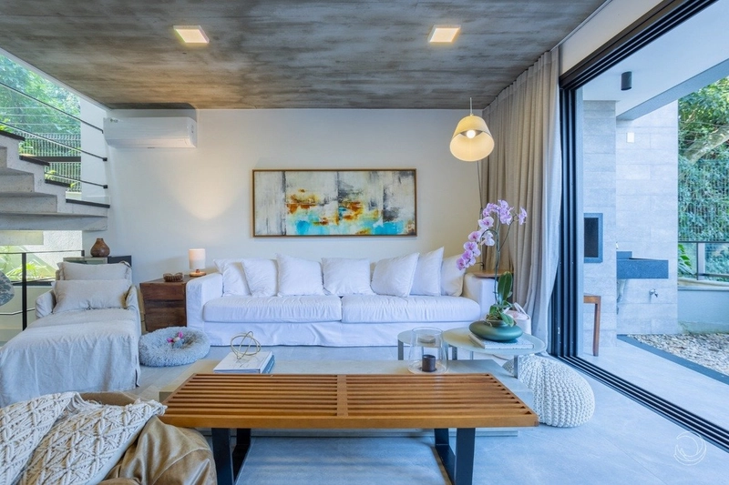 Casa na Costa da Lagoa com 3 suítes e 4 vagas de garagem: 2ª foto da galeria de imagens do imóvel