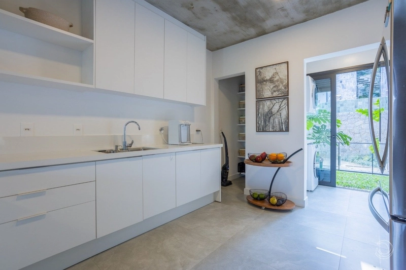 Casa na Costa da Lagoa com 3 suítes e 4 vagas de garagem: 12ª foto da galeria de imagens do imóvel