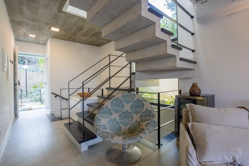 Casa na Costa da Lagoa com 3 suítes e 4 vagas de garagem: 8ª foto da galeria de imagens do imóvel