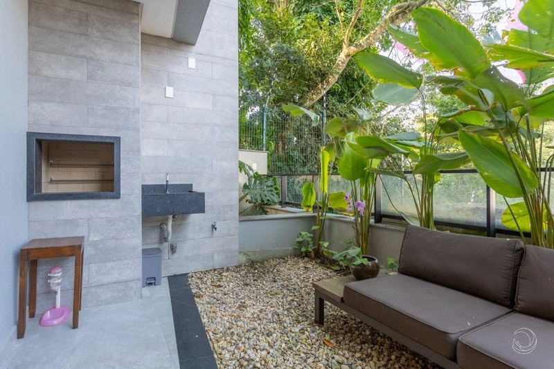 Casa na Costa da Lagoa com 3 suítes e 4 vagas de garagem: 6ª foto da galeria de imagens do imóvel