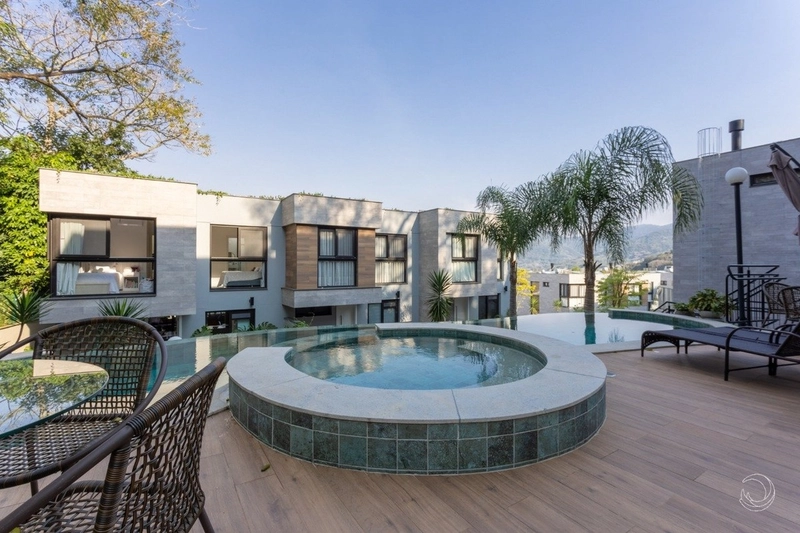 Casa na Costa da Lagoa com 3 suítes e 4 vagas de garagem: 25ª foto da galeria de imagens do imóvel