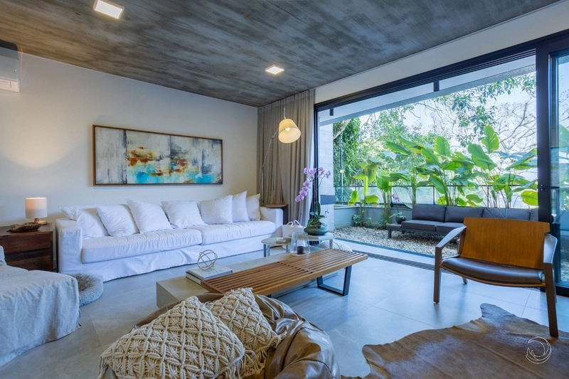 Casa na Costa da Lagoa com 3 suítes e 4 vagas de garagem: 1ª foto da galeria de imagens do imóvel