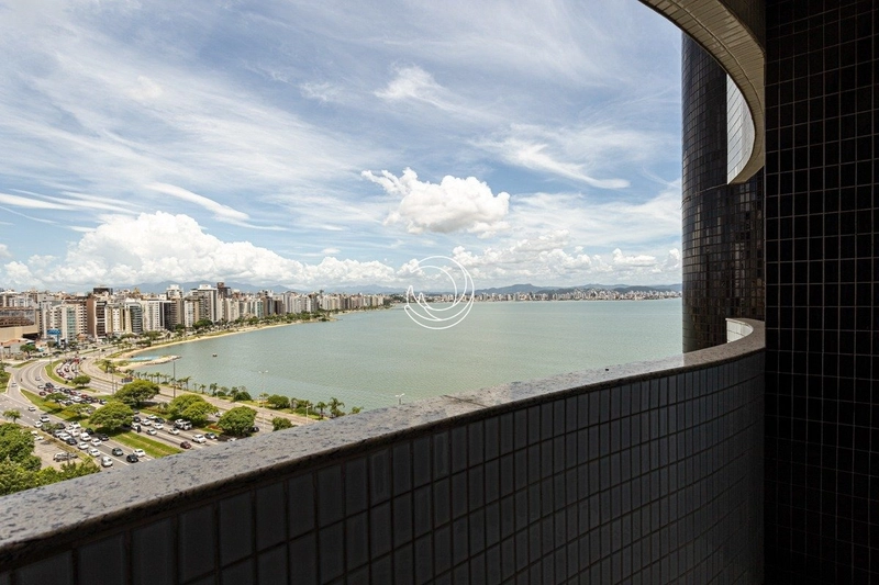 Apartamento com 4 suítes na Beira Mar Norte: 15ª foto da galeria de imagens do imóvel