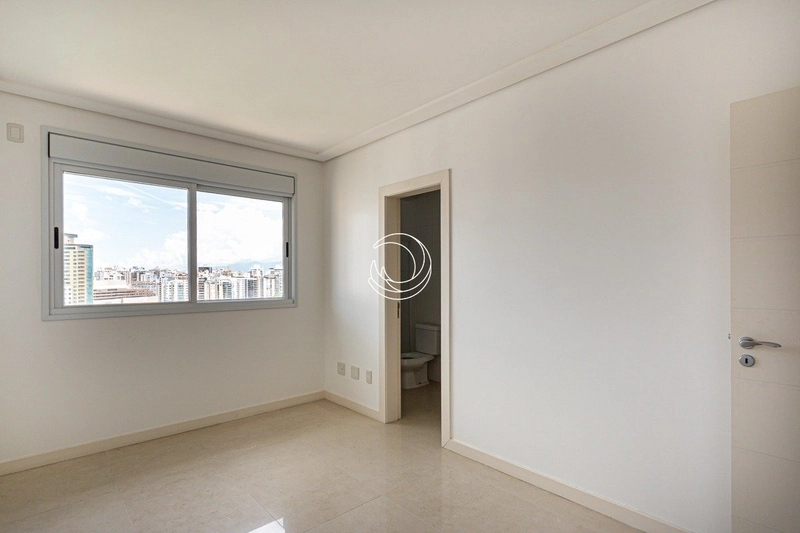 Apartamento com 4 suítes na Beira Mar Norte: 23ª foto da galeria de imagens do imóvel