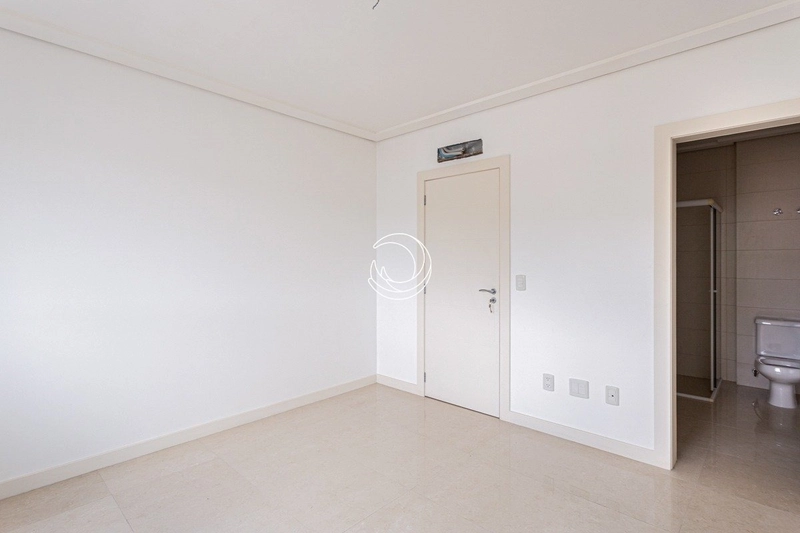 Apartamento com 4 suítes na Beira Mar Norte: 12ª foto da galeria de imagens do imóvel