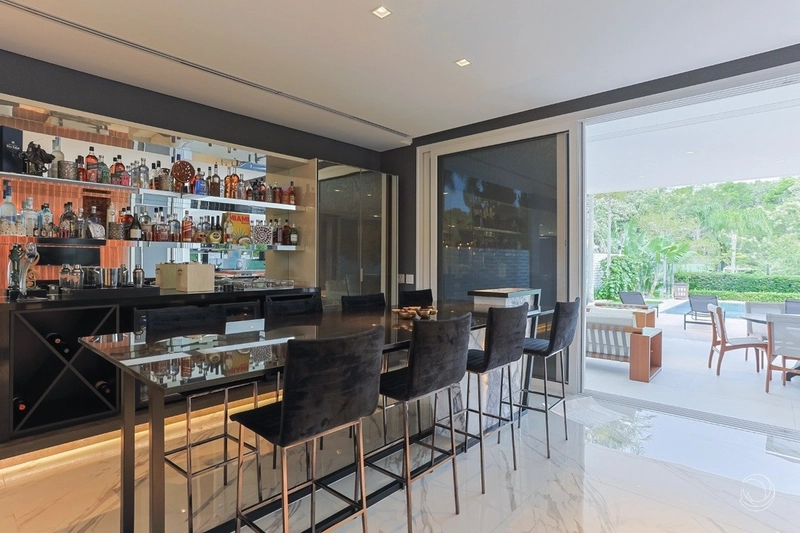 Casa alto padrão à venda em Jurerê Internacional: 8ª foto da galeria de imagens do imóvel
