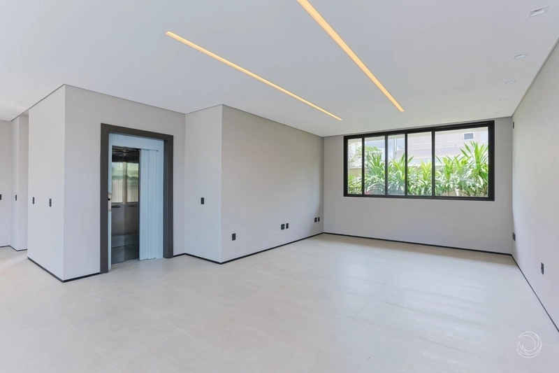Casa alto padrão em Jurerê Internacional com 6 suítes: 6ª foto da galeria de imagens do imóvel