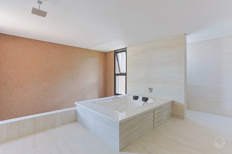 Casa alto padrão em Jurerê Internacional com 6 suítes: 13ª foto da galeria de imagens do imóvel