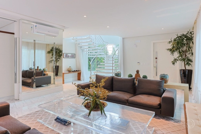 Casa alto padrão em Jurerê Internacional com 6 suítes: 6ª foto da galeria de imagens do imóvel