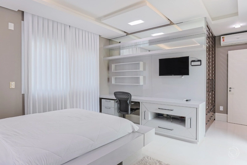Casa alto padrão em Jurerê Internacional com 6 suítes: 31ª foto da galeria de imagens do imóvel