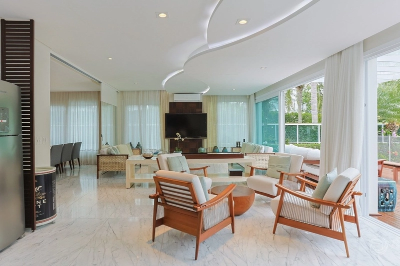 Casa alto padrão em Jurerê Internacional com 6 suítes: 3ª foto da galeria de imagens do imóvel