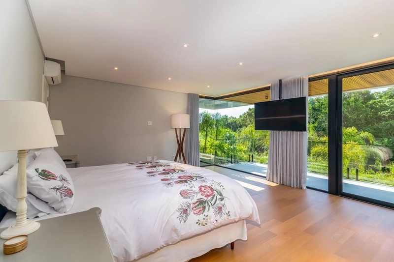 Casa alto padrão em Jurerê Internacional com 4 suítes: 17ª foto da galeria de imagens do imóvel