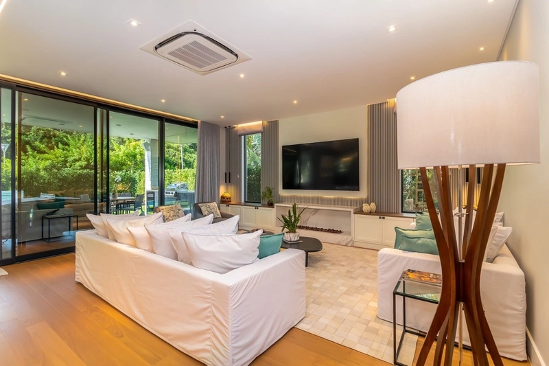 Casa alto padrão em Jurerê Internacional com 4 suítes: 3ª foto da galeria de imagens do imóvel