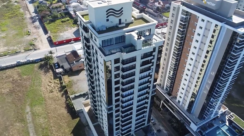 Cobertura duplex com 04 suítes e piscina privativa, frente mar: 3ª foto da galeria de imagens do imóvel