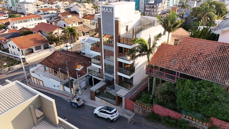 APTO com 03 dormitórios com vista para a praia central de Barra Velha
