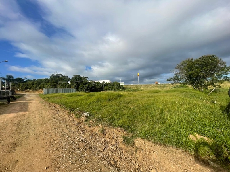 Terreno de 300m² para venda no Jardin Los Angeles: 3ª foto da galeria de imagens do imóvel