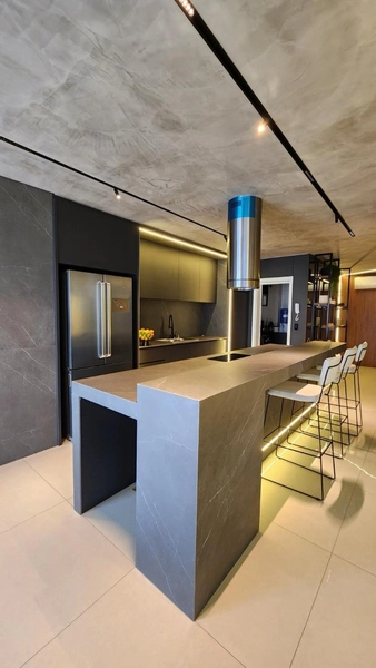 Apartamento Beira Mar, com 3 suites, 2 vagas de garagem, mobiliado.: 4ª foto da galeria de imagens do imóvel