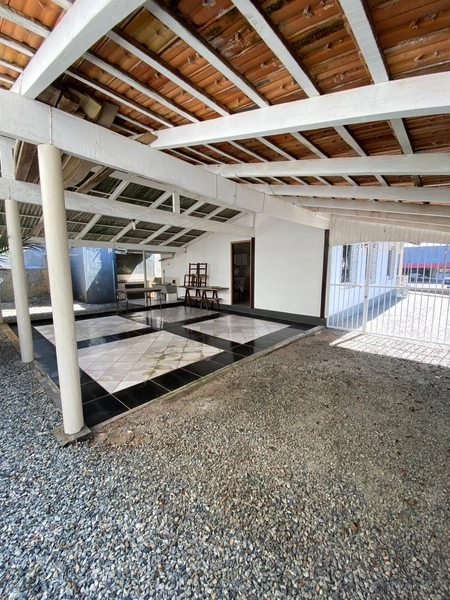 Casa no Centro de Barra Velha: 11ª foto da galeria de imagens do imóvel