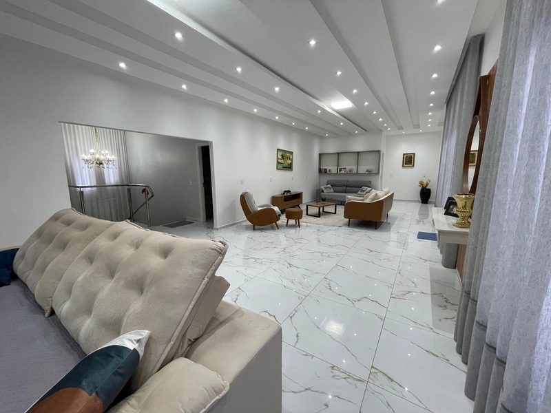 Casa duplex com suíte master com hidromassagem em Balneário Piçarras: 5ª foto da galeria de imagens do imóvel