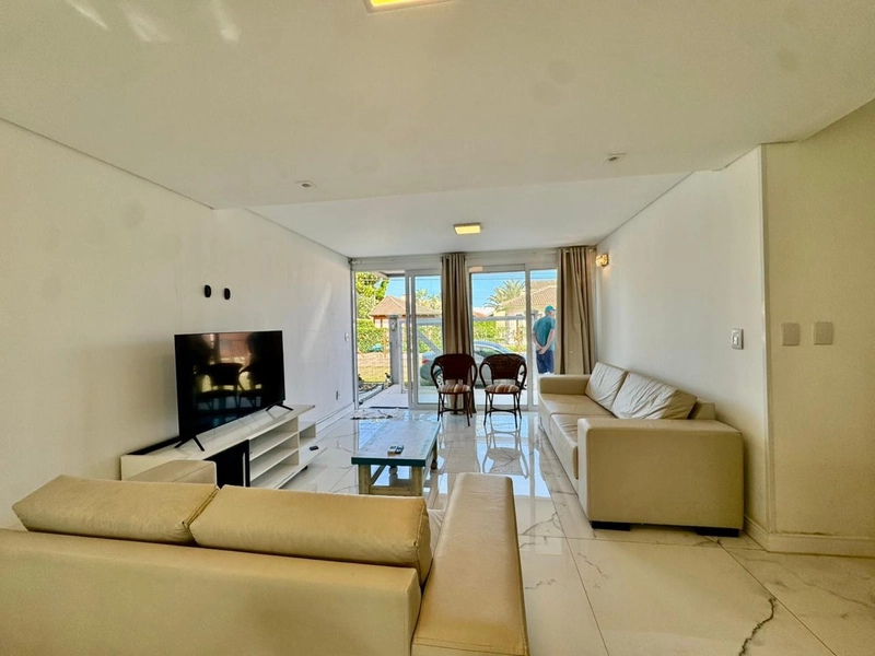 Casa com 3 dormitórios!: 27ª foto da galeria de imagens do imóvel