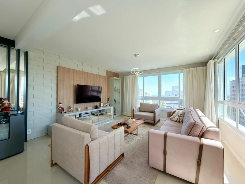 Apartamento de 3 dormitórios!