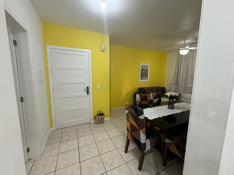 Apartamento de 2 dormitórios mobiliado e decorado