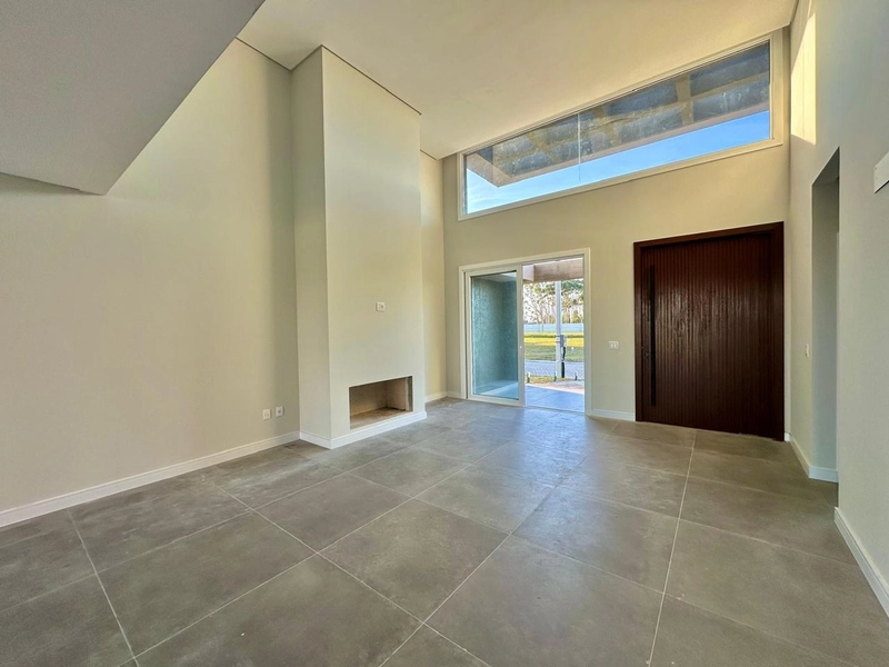 Casa com 4 suítes!: 1ª foto da galeria de imagens do imóvel