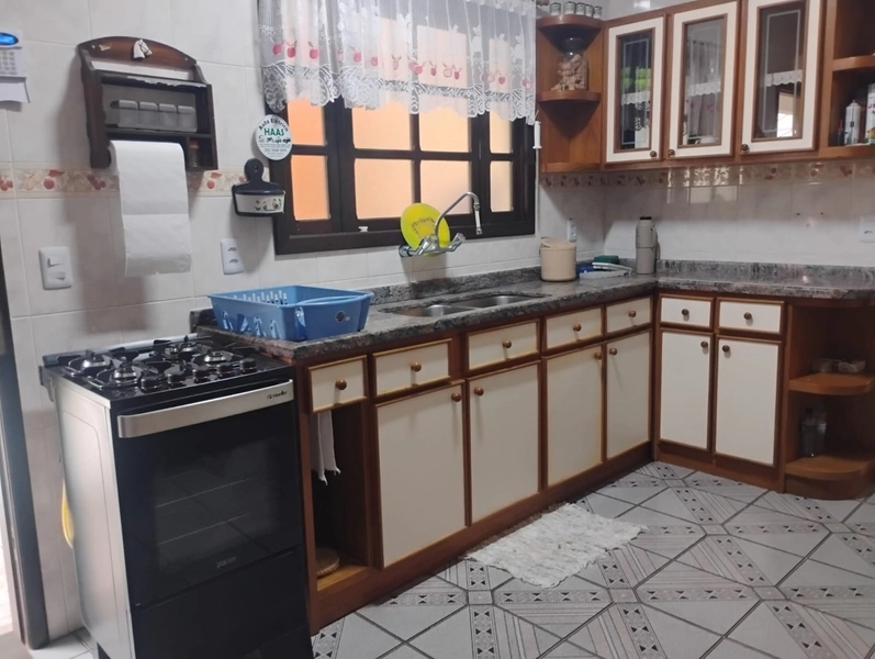 Casa de frente ao mar com 5 dormitórios com 3 vagas de garagem!: 4ª foto da galeria de imagens do imóvel