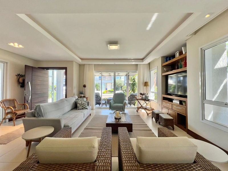 Casa com 3 suítes!: 2ª foto da galeria de imagens do imóvel