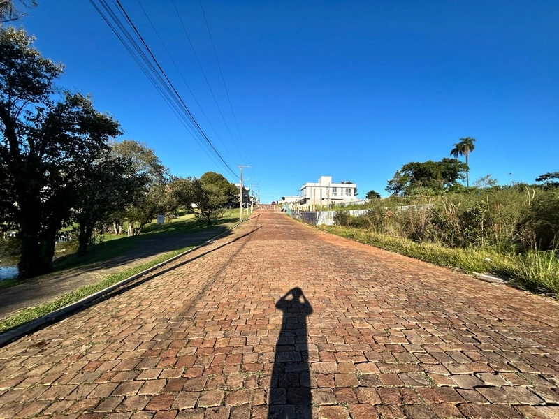 TERRENO: 2ª foto da galeria de imagens do imóvel