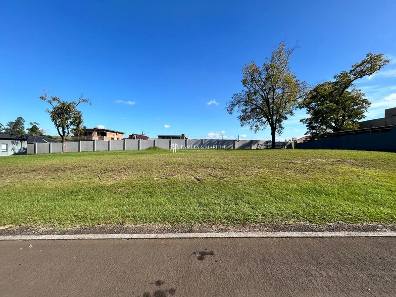 TERRENO: 4ª foto da galeria de imagens do imóvel