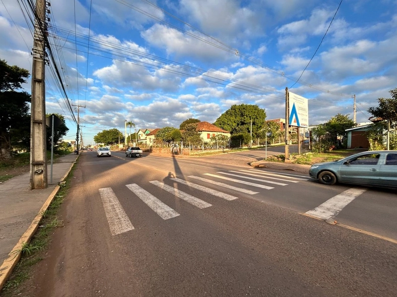 TERRENO COMERCIAL: 2ª foto da galeria de imagens do imóvel