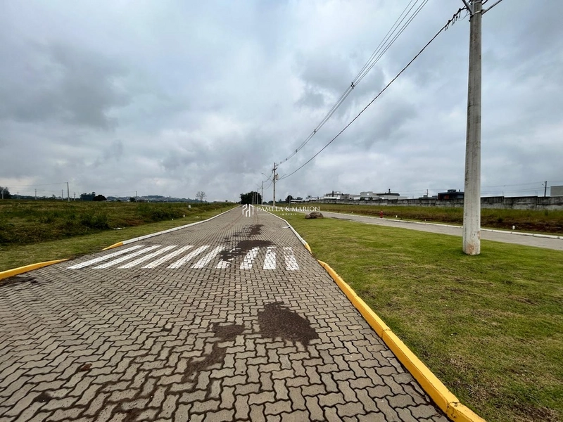 TERRENO: 2ª foto da galeria de imagens do imóvel