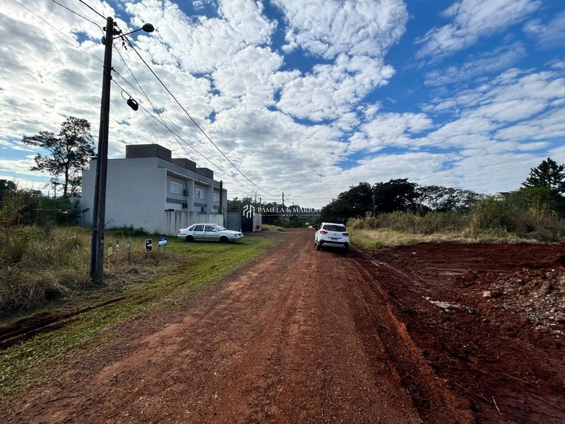TERRENO: 2ª foto da galeria de imagens do imóvel