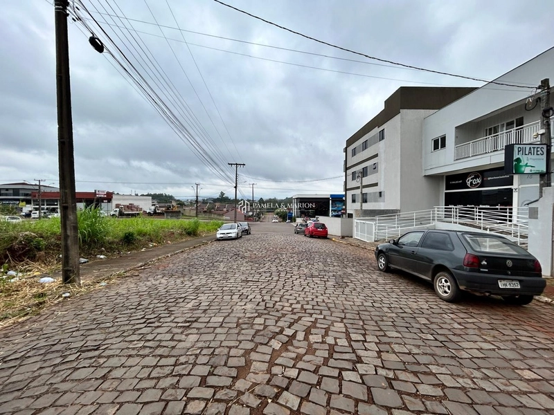 TERRENO: 3ª foto da galeria de imagens do imóvel