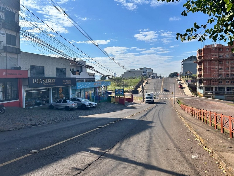 TERRENO: 2ª foto da galeria de imagens do imóvel