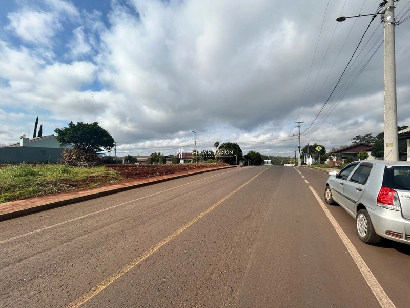 TERRENO COMERCIAL: 2ª foto da galeria de imagens do imóvel