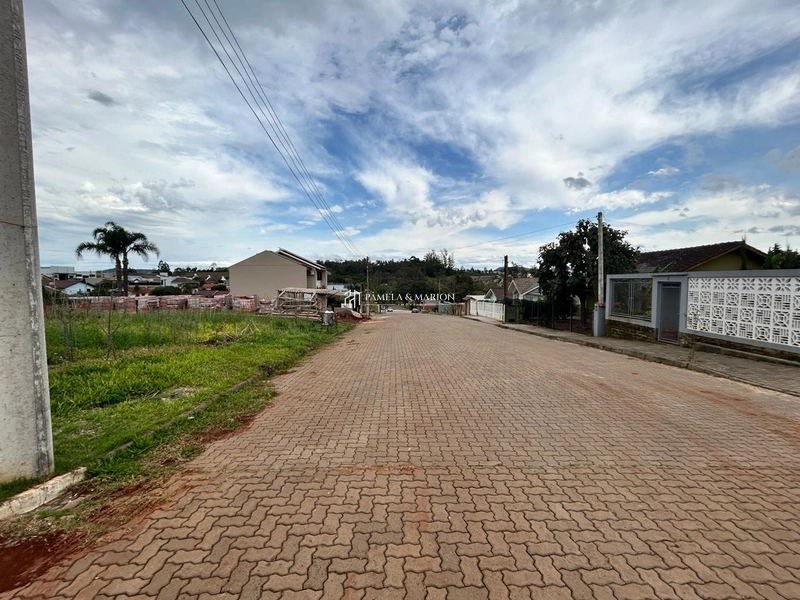 TERRENO: 2ª foto da galeria de imagens do imóvel