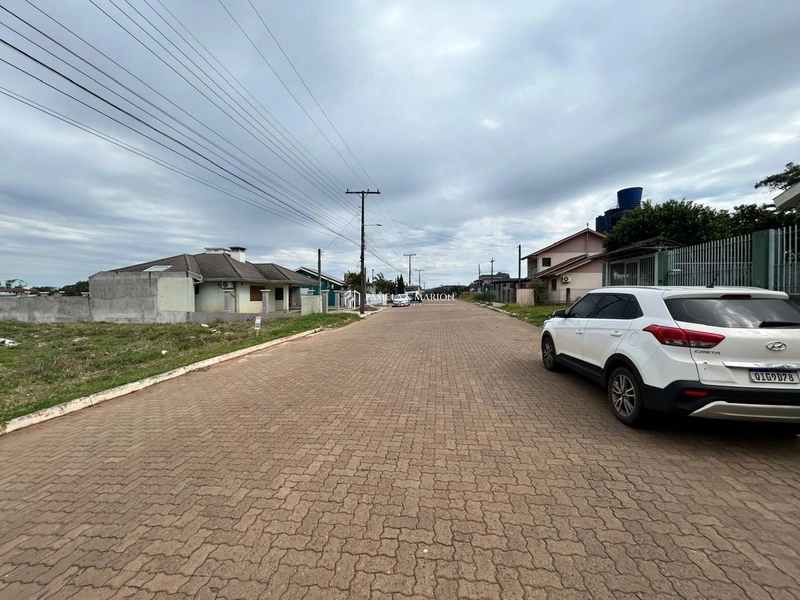 TERRENO: 3ª foto da galeria de imagens do imóvel