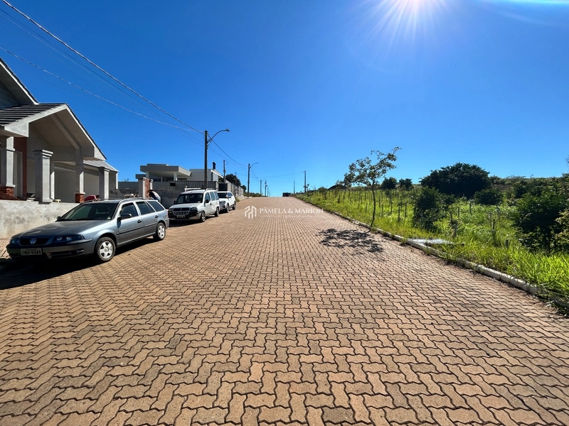 TERRENO: 2ª foto da galeria de imagens do imóvel