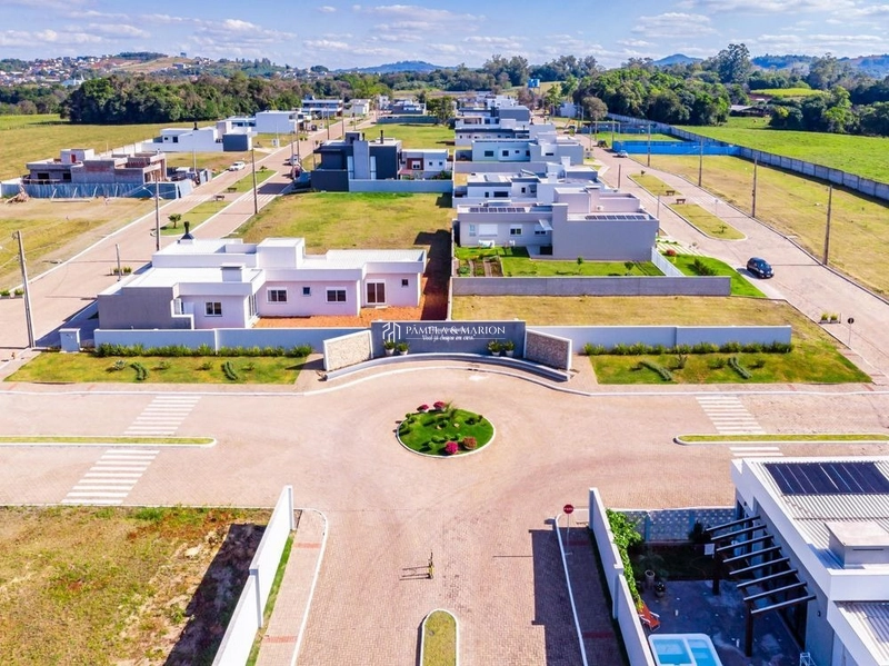 TERRENO: 1ª foto da galeria de imagens do imóvel