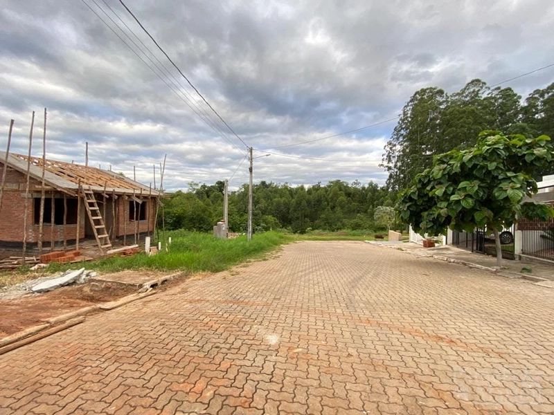 TERRENO: 2ª foto da galeria de imagens do imóvel
