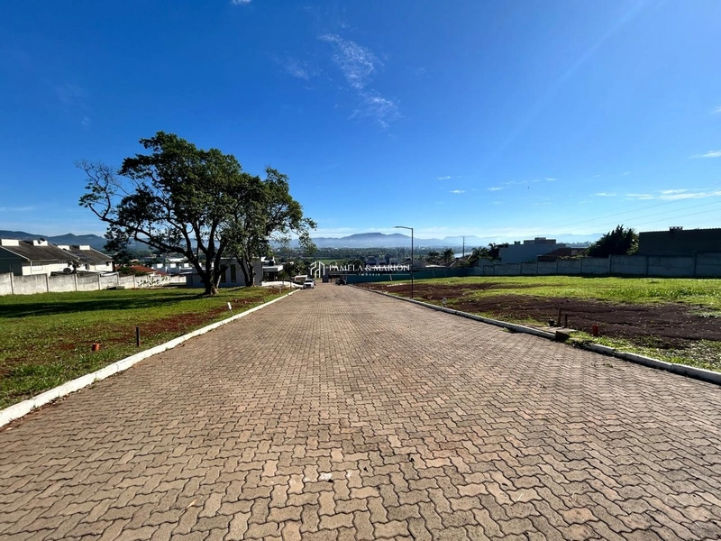 TERRENO: 2ª foto da galeria de imagens do imóvel