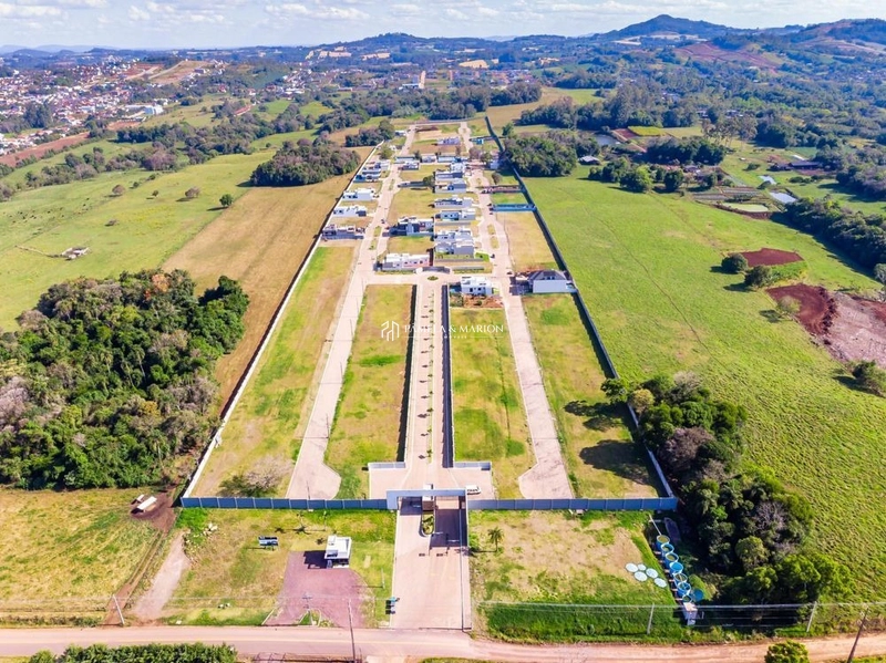 TERRENO: 2ª foto da galeria de imagens do imóvel